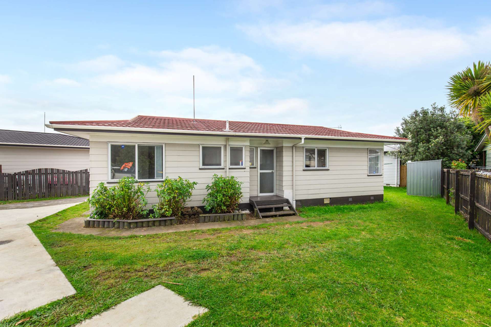 498 Roscommon Road Clendon Park_0