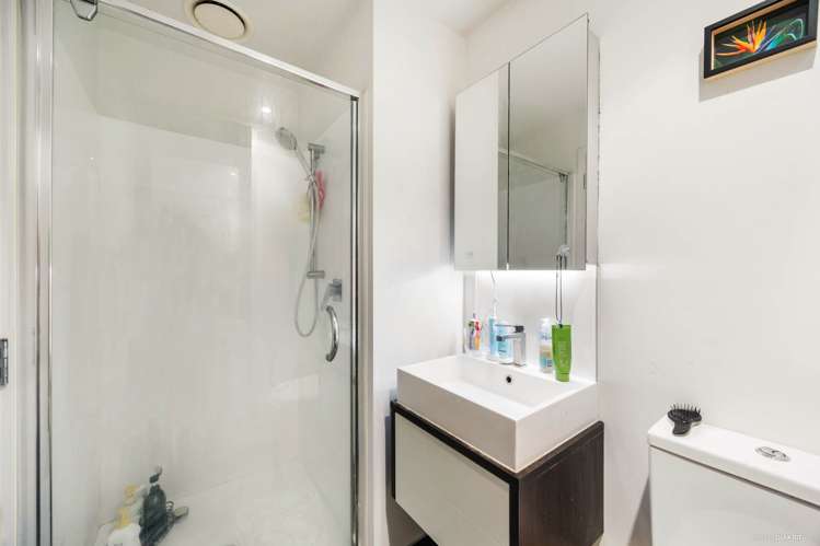712/8 Airedale Street_2
