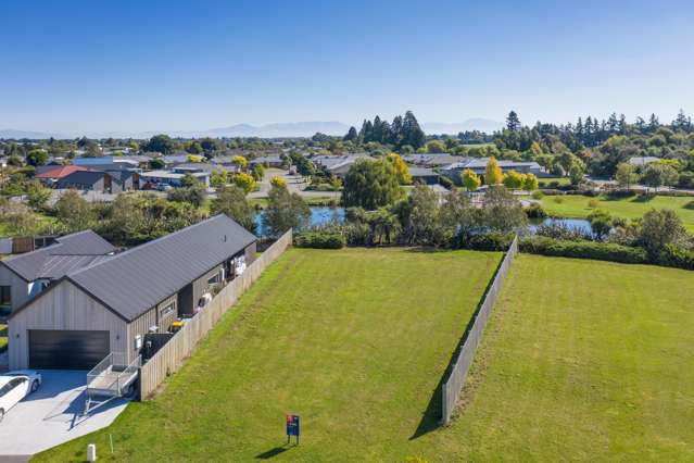 11 Redhaven Rise Netherby_2