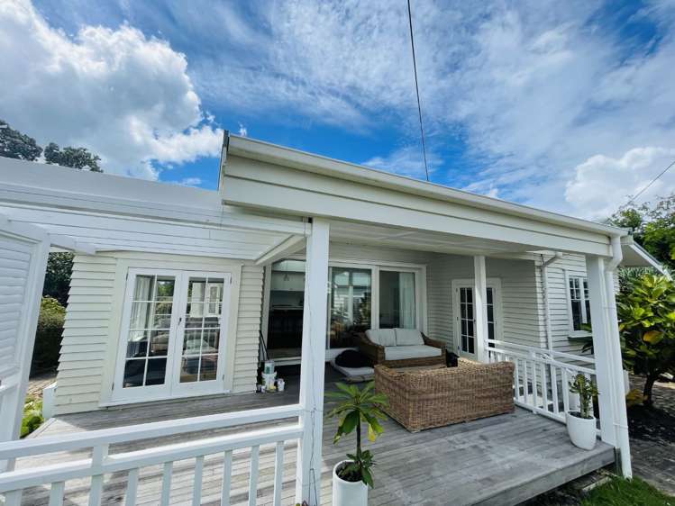 14 Hanlon Crescent Narrow Neck_13