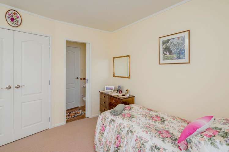 11 Corfe Castle Lane Levin_11