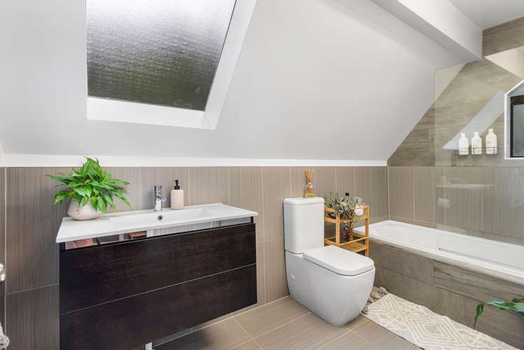 2/141 Balmain Road Birkenhead_8