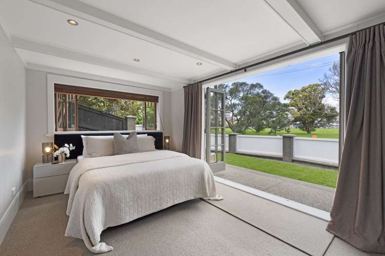 20 Seabreeze Road Narrow Neck_22