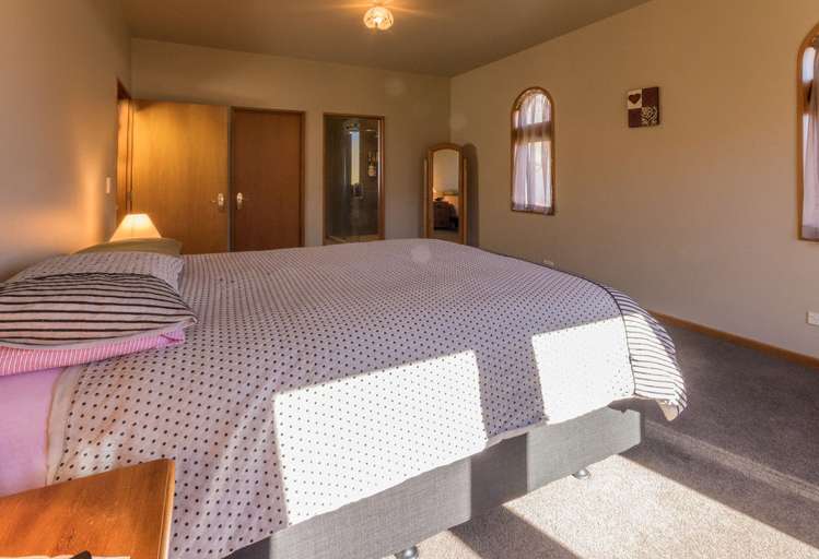 5 Oakwood Place Wanaka_11