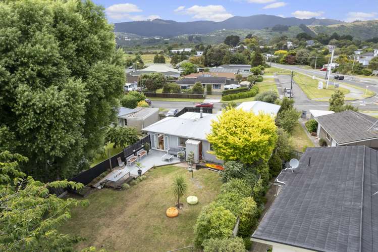 1 Goldsborough Avenue Raumati Beach_18