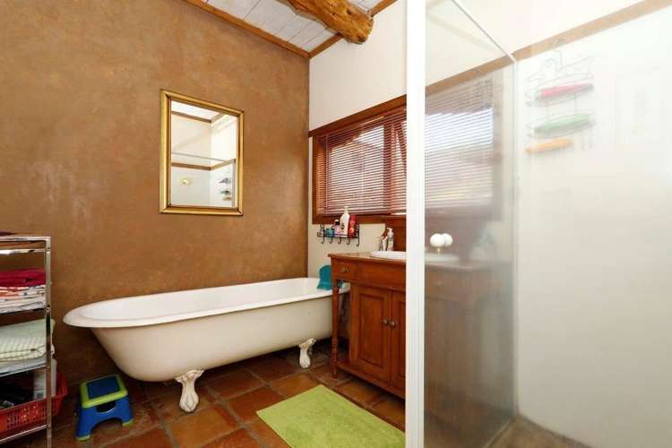 18 Pointon Glade Grandview Heights_6