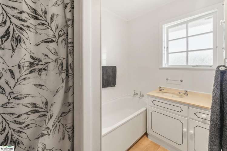 16 Ruru Crescent Putaruru_12