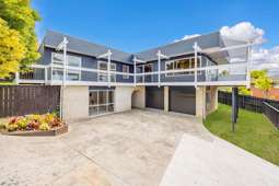 Spacious Family Home in Rangitoto Zone