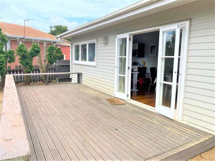 72 Christmas Road Manurewa_5