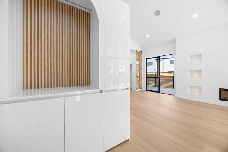 18 Tuwai Crescent Opaheke_12