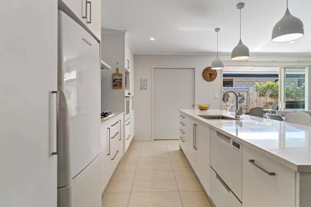 16 Dunkeld Drive 1131_2