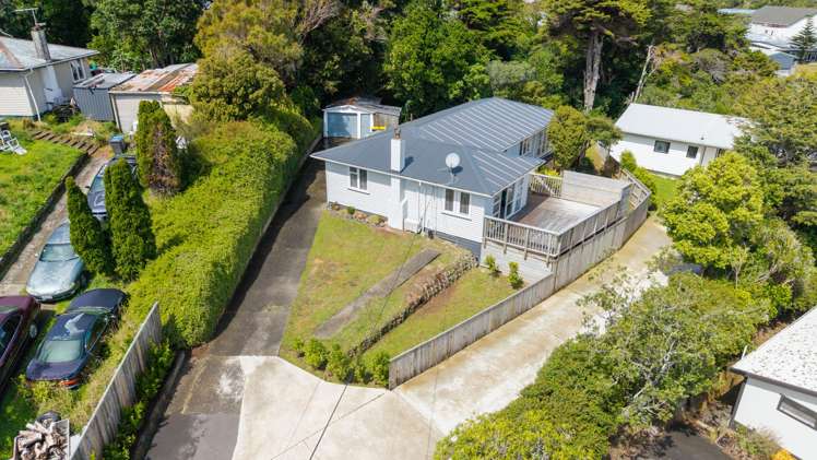 21 Dorset Grove Cannons Creek_13