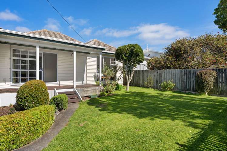 76 Oxford Street Tawa_17
