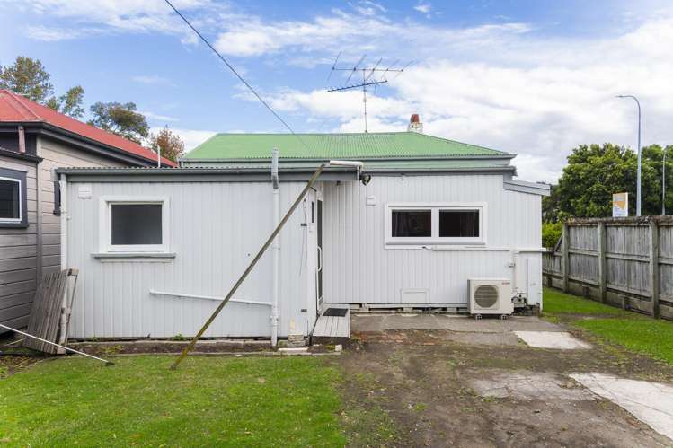 731 Gladstone Road Te Hapara_19