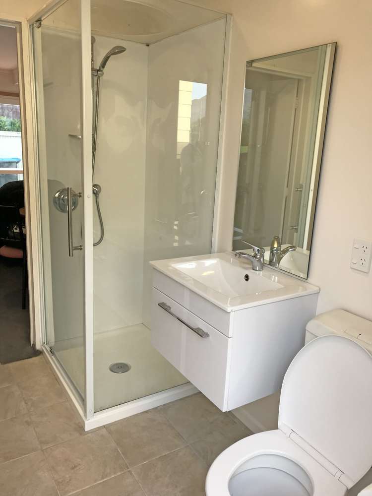 1/30 Fryer Street Queenstown_8