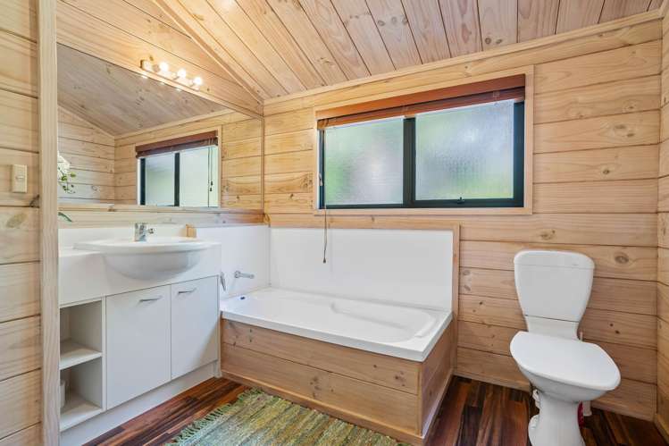 59 Holland Close Pauanui_19