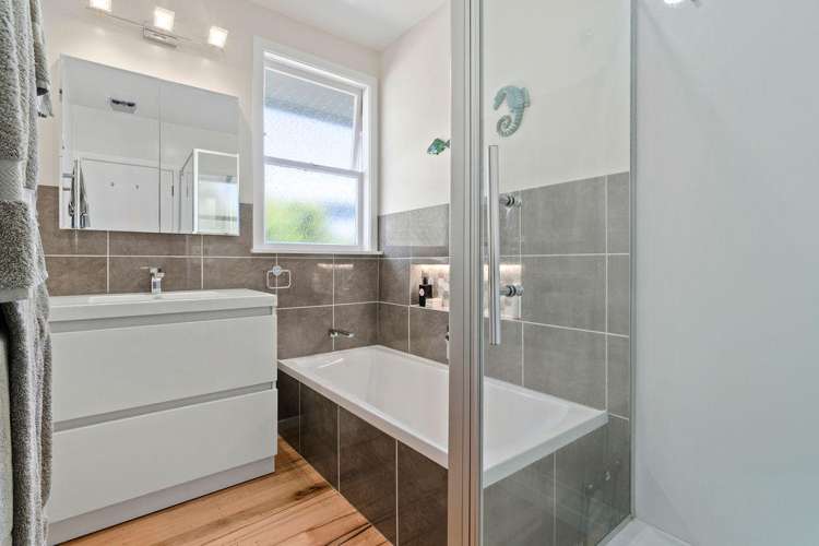 70 Gloria Avenue Te Atatu Peninsula_7