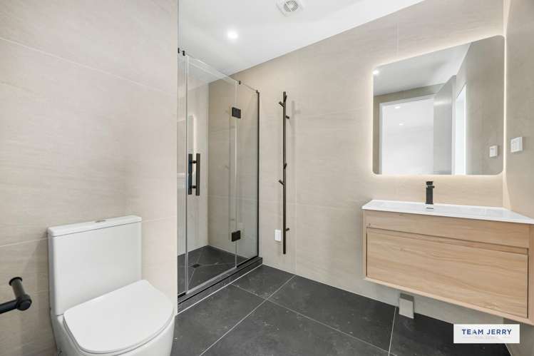 2 Longview Oak Lane Rosehill_17