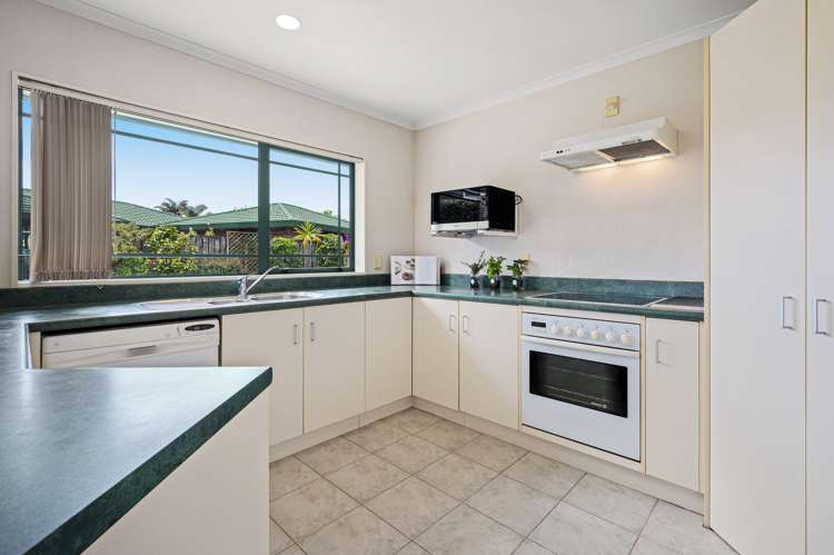 7 Lushington Place Huntington Park_12