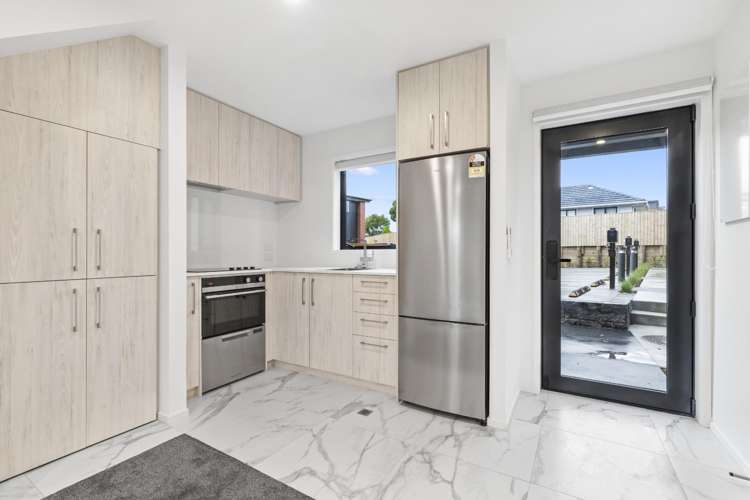 10/10 Wilsher Crescent 11401_3