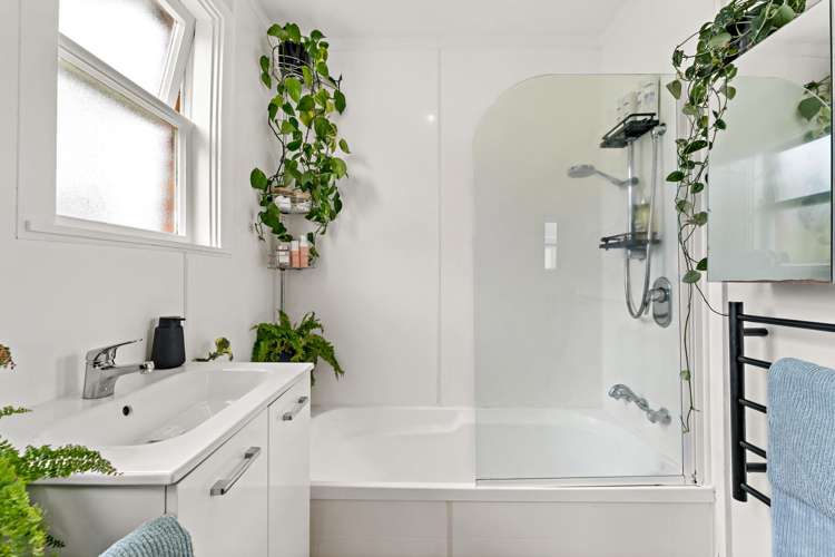 15 Range View Road Mount Albert_10