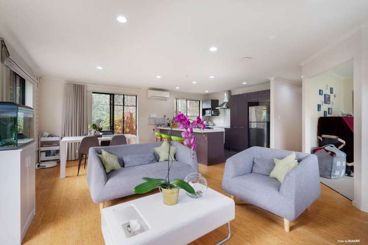 91 Kyle Road Greenhithe_4