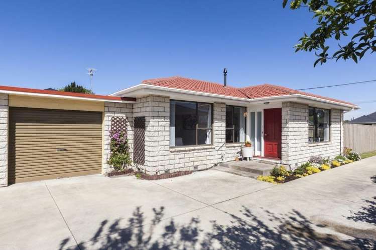 1/106 Burwood Road_0