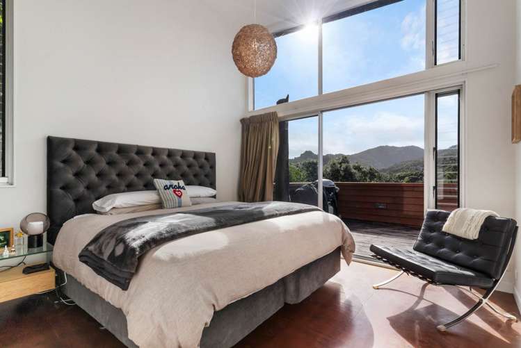 31 Lone Kauri Road Karekare_11