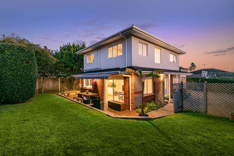 2/3 Rangitira Avenue Takapuna_38