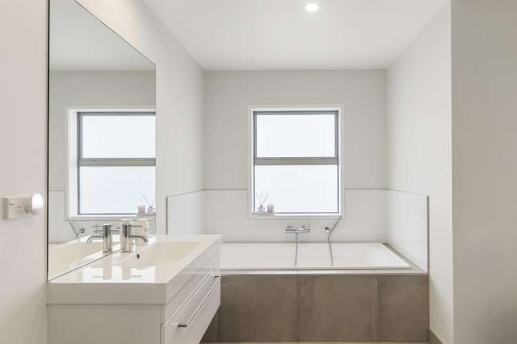 6 Turpin Road Riverhead_14