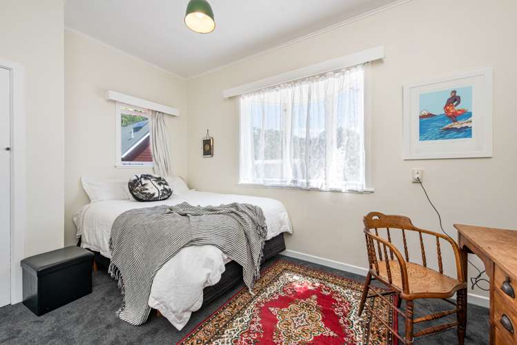 212 Queens Drive Lyall Bay_12