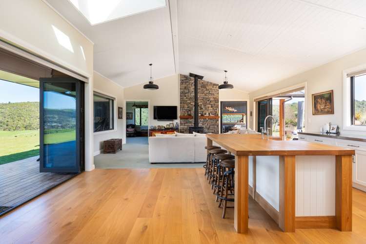 18 Kahikatea Drive Kinloch_6