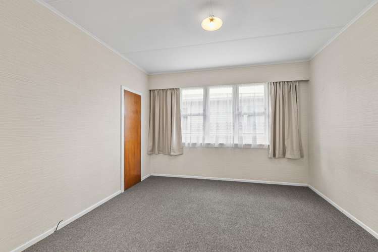 24 Carlisle Street Levin_11