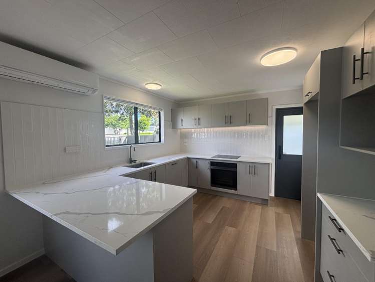 129 Peakes Road Springvale_3