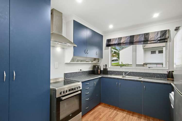 202 Dowse Drive Maungaraki_8