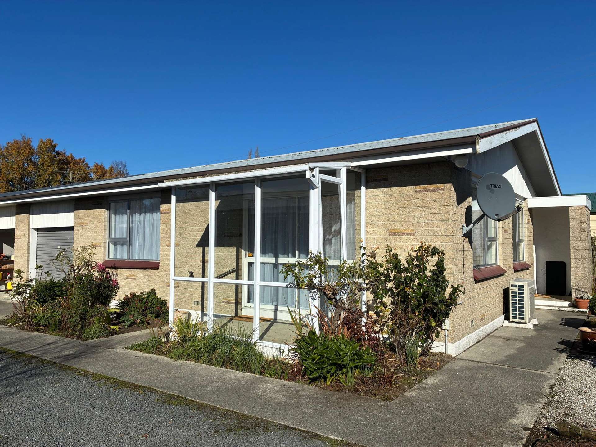 2/12 Chaucer Street Milton_0