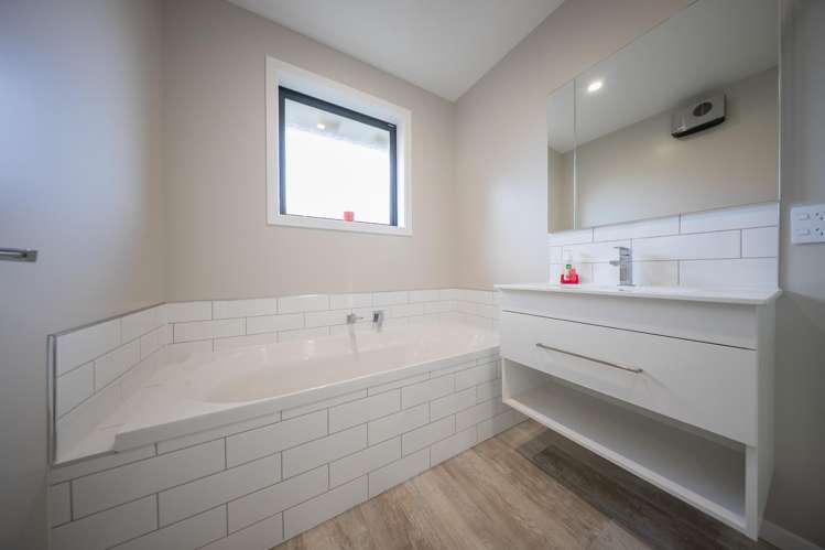 3B Ritchie Court Te Anau_16
