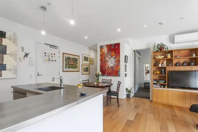 204/64 Surrey Crescent Grey Lynn_5