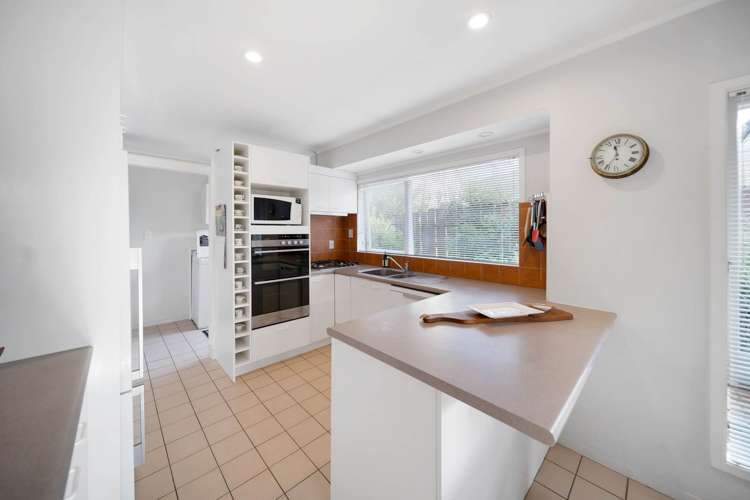 46 Meadway Sunnyhills_7