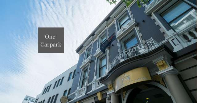 Set in Auckland City Hotel is this lovely two level two bedroom apartment in Auckland CBD -POWER AND WATER INCLUDED