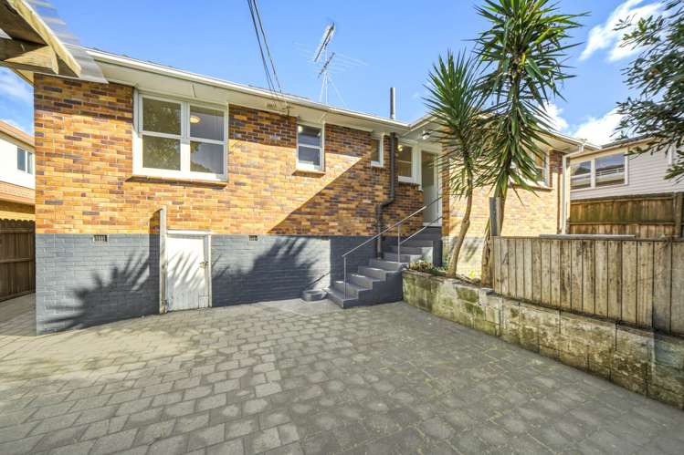 194 Chivalry Road Glenfield_19