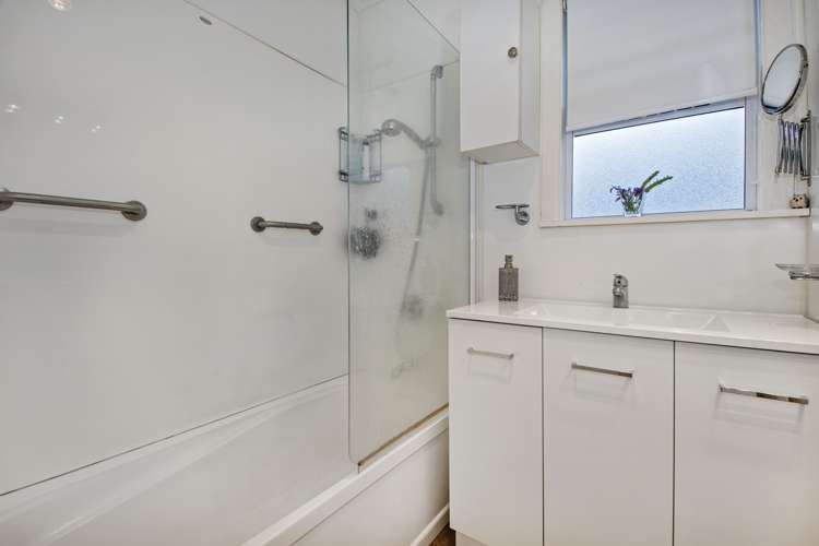 16 Toetoe Road Otaika_7