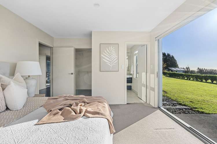 1089 Plymouth Road Koru_18