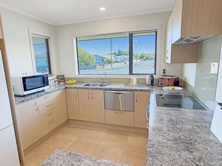 6 Salisbury Street Dannevirke_12