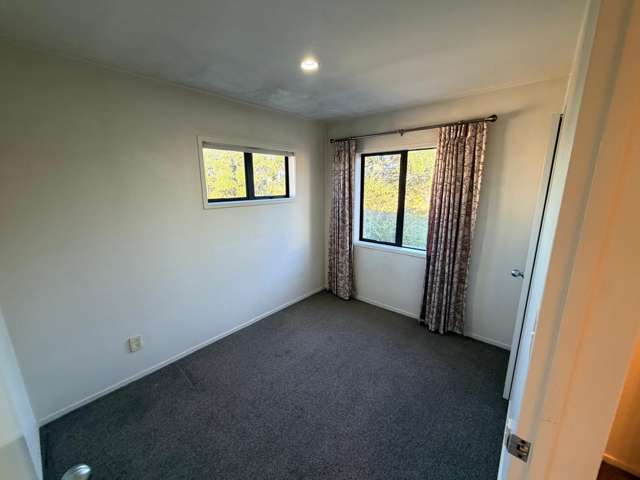 8/36 West Coast Road Glen Eden_4