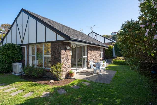 Sunny & Private Single Level Home