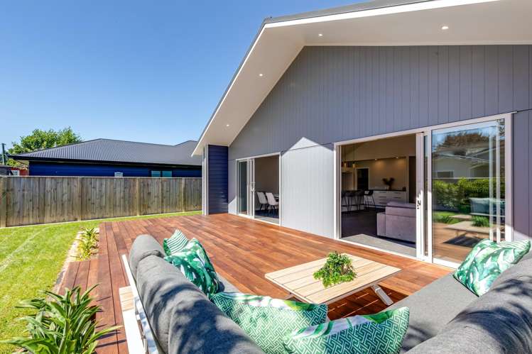 23a Oregon Drive Brown Owl_23