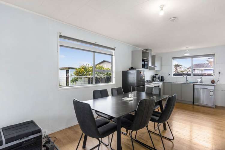 169 Mahia Road Wattle Downs_10