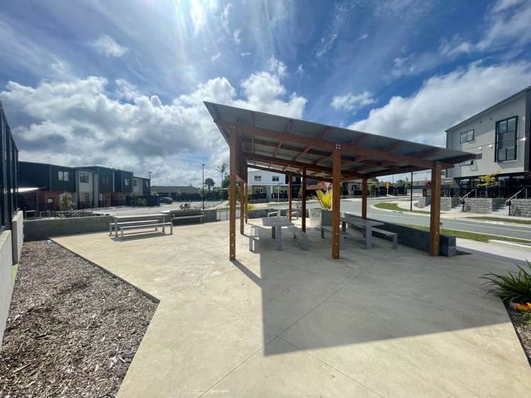 7 Selo Street Glen Eden_11