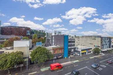 301/147 Victoria Street West_1